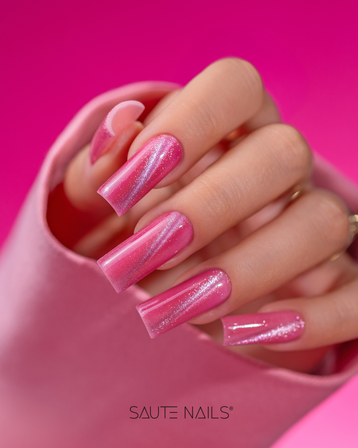 Cat Eye Saute Nails - E07